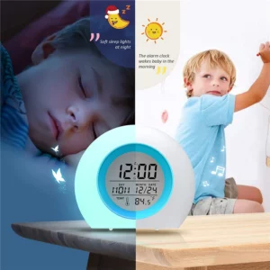 Kinderwecker Jungen – Digitaler Wecker mit 7 Farben, Snooze und Nachtlicht